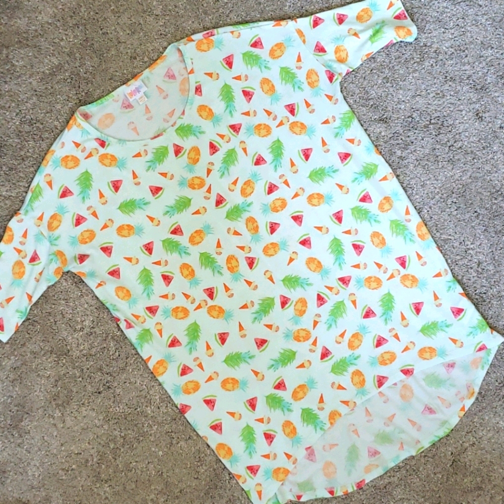 Lularoe irma tunic top 🥳